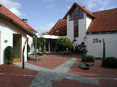 Zur Kunst in Westerstede / Oldenburg: Atelier Norbert Marten und Galerie Mandos-Feldmann